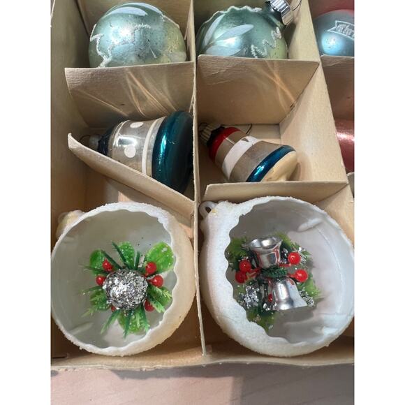 GORGEOUS Commodore Vintage Tree Topper & Shiny Brite Ornaments Bells & more - Picture 13 of 14